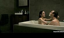 Η Eva Greens κάνει σπιτικό βίντεο με τα βυζιά και το στήθος της