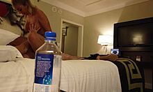 Медлин Монро се упушта у сексуалне активности са непознатом особом док је на одмору у Лас Вегасу