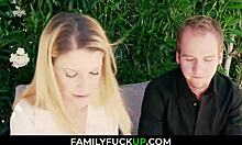 V rodinnom sexuálnom videu sa nevlastná matka zaobchádza s manželkou